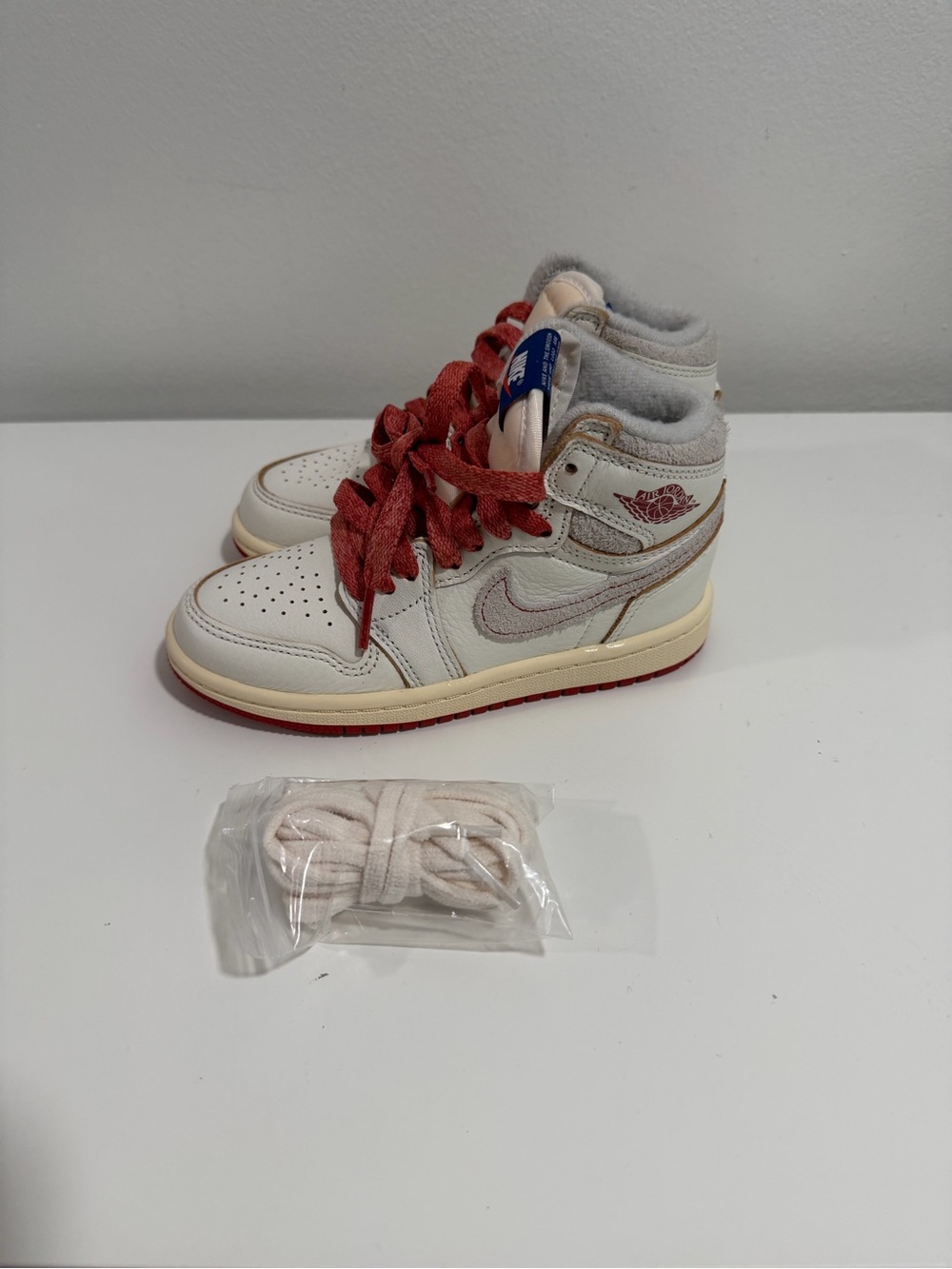 Kids 1 high Red and Cream High-Top Sneakers Air Jordan retro 1  size 11c